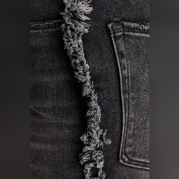 Good American Good Boy Dark Wash Frayed High Rise Slim Leg Jeans Women's Size 14 - Picture 3 of 13